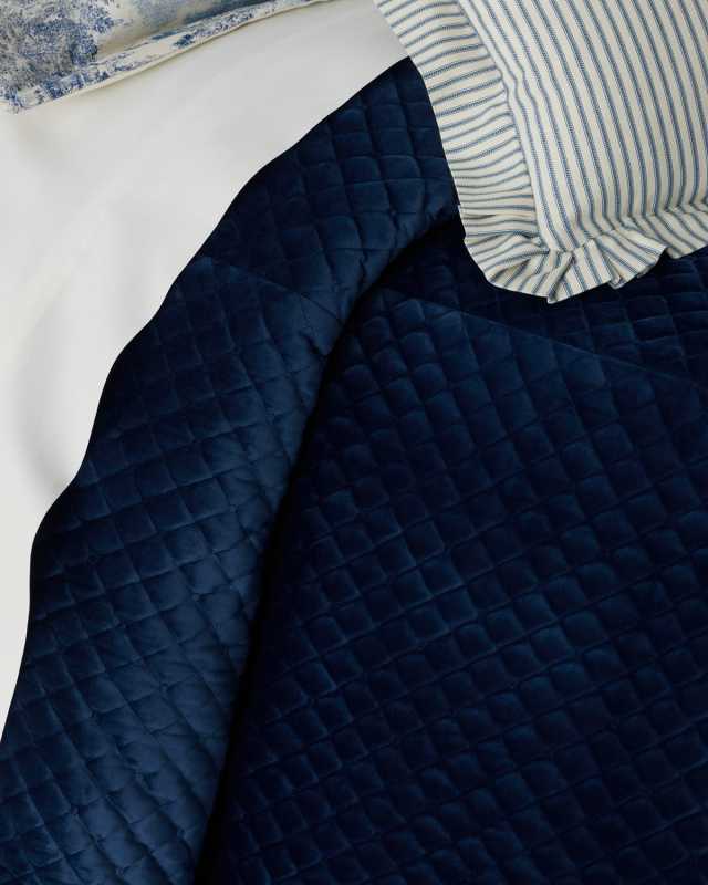 Velvet Quilted Diamond Coverlet, QUEEN